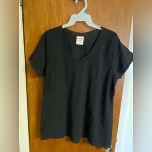 Comfort Wash (makers of Hanes) size XL ladies short sleeve black tee V neckline.